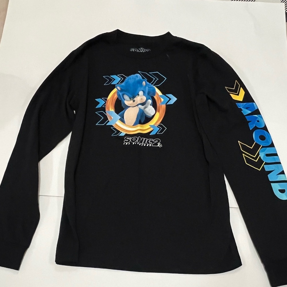 Boys 10/12 sonic shirt lot 2pc